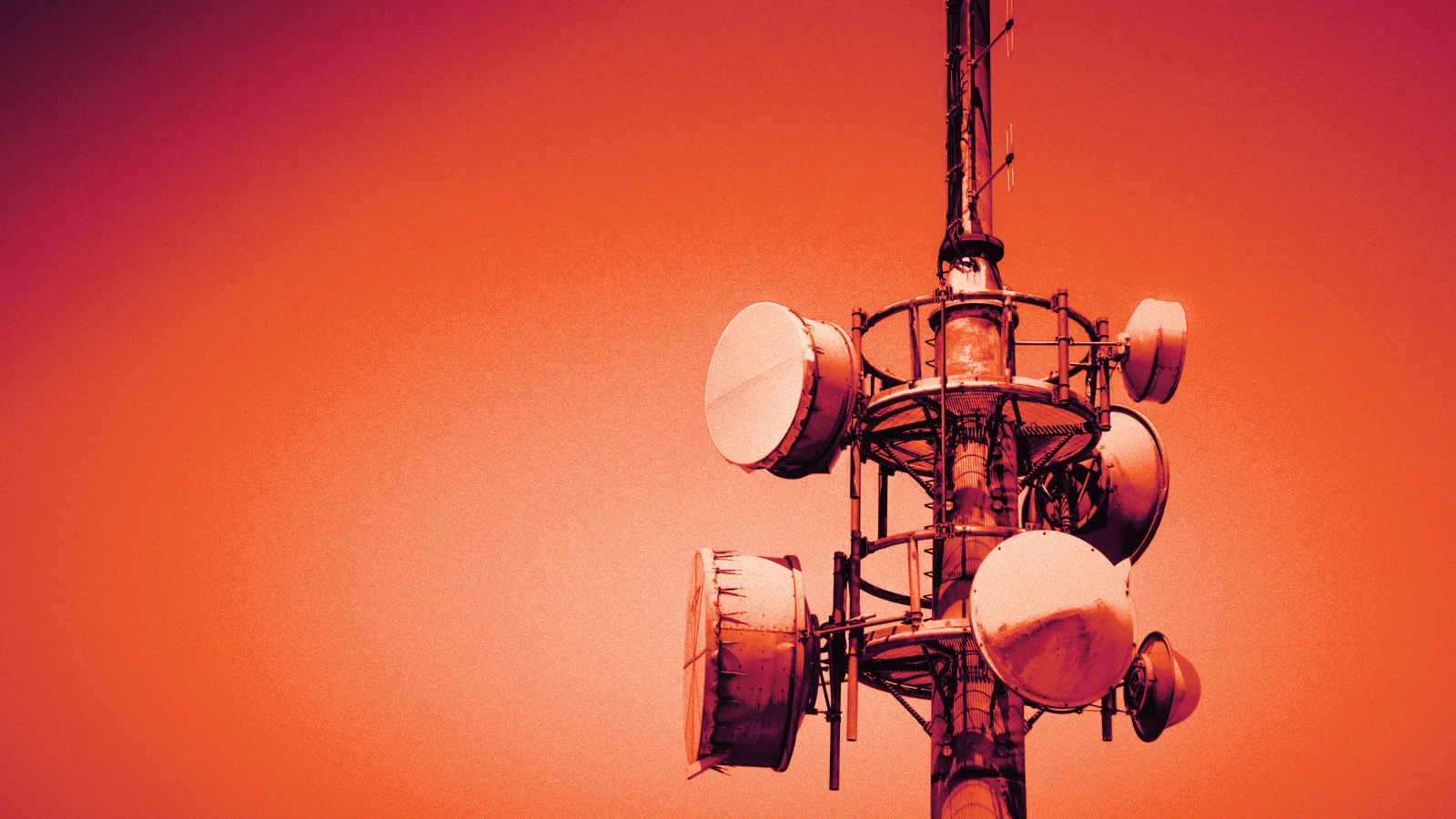Antennas on a telecom mast, in Arcsen colours
