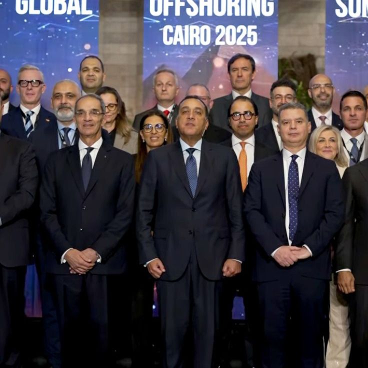 Signing companies with the Prime Minister of Egypt at the Global Offshoring Summit, Cairo